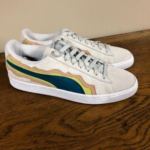 NEW Puma Suede Upper Classic Cut Design Size 8.5